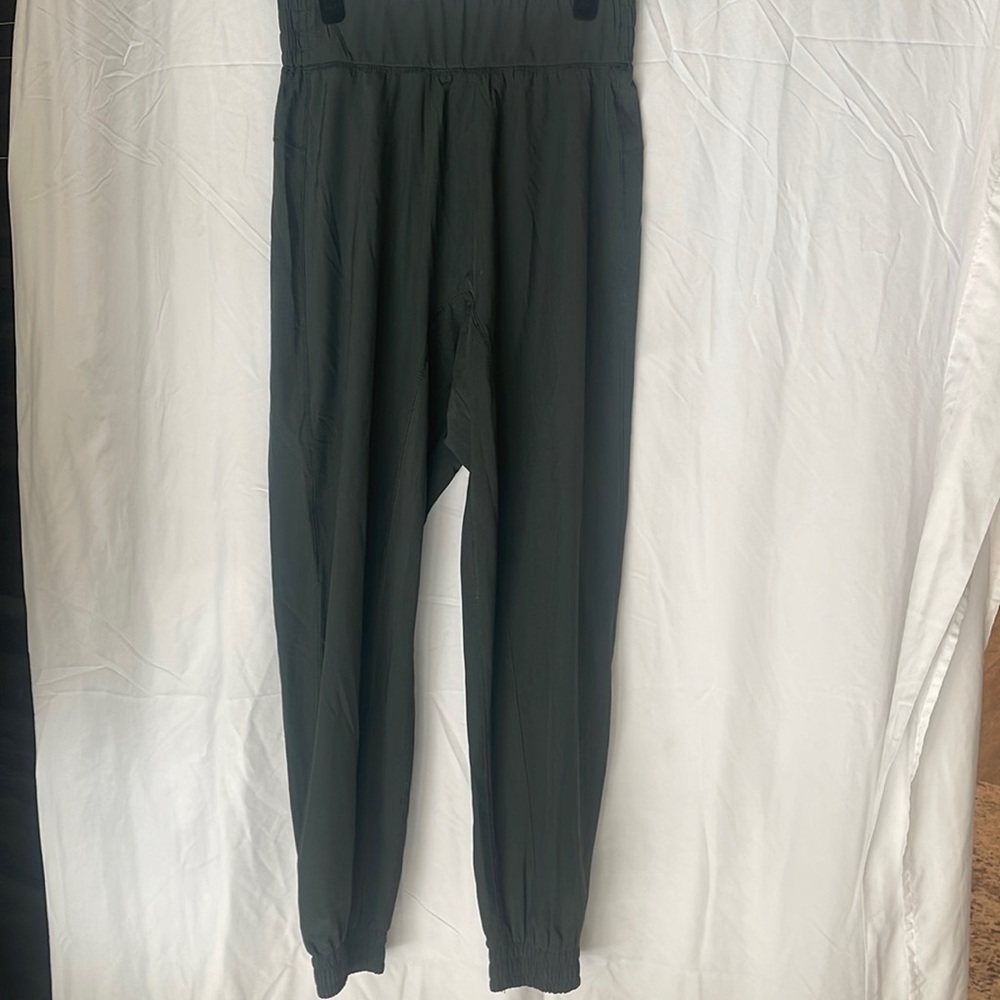 Olive Green Halara Jogger Pants L